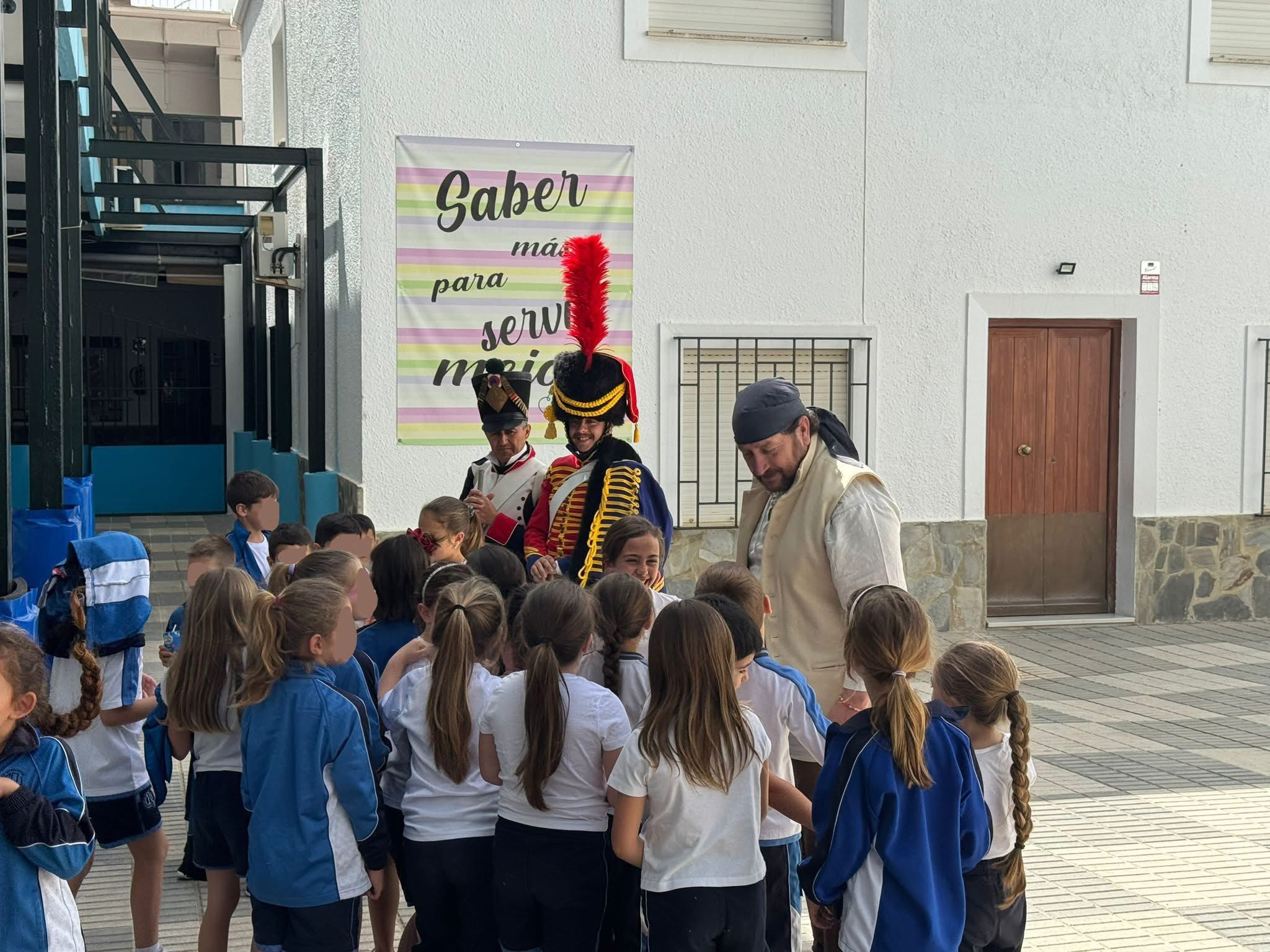 La AHC Por La Resistencia visita los colegios